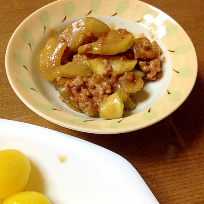 夏バテ対策。弁当にも。瓜（ウリ）とひき肉の味噌炒め